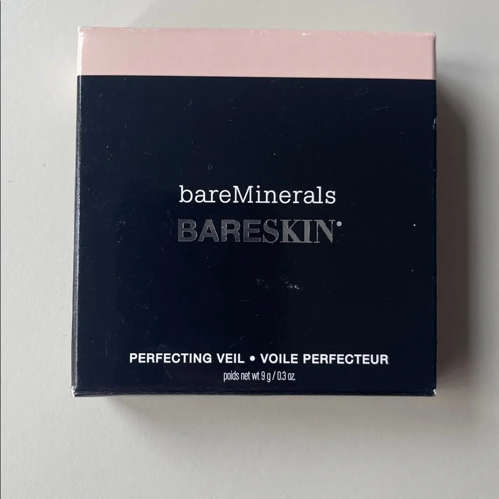 bareMinerals BARESKIN Perfecting Veil in Light to Medium